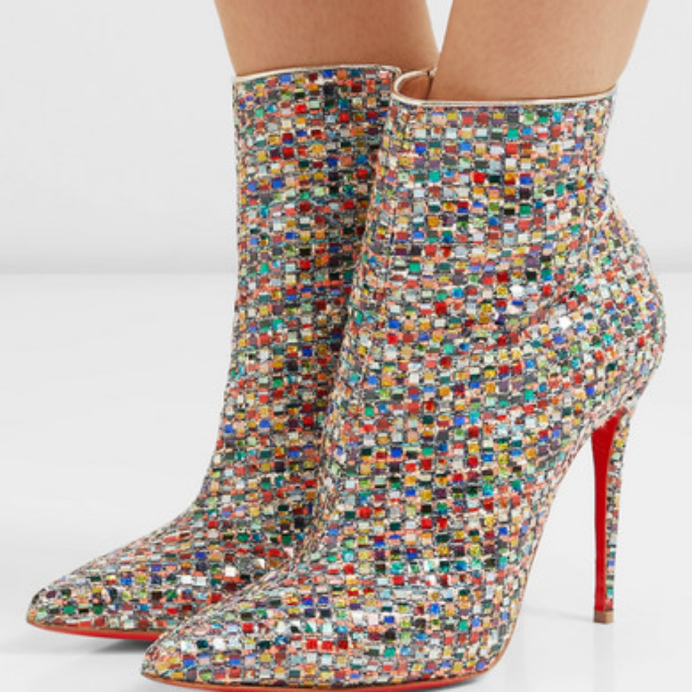 *Christian Louboutin Holiday Shoes!* ✨